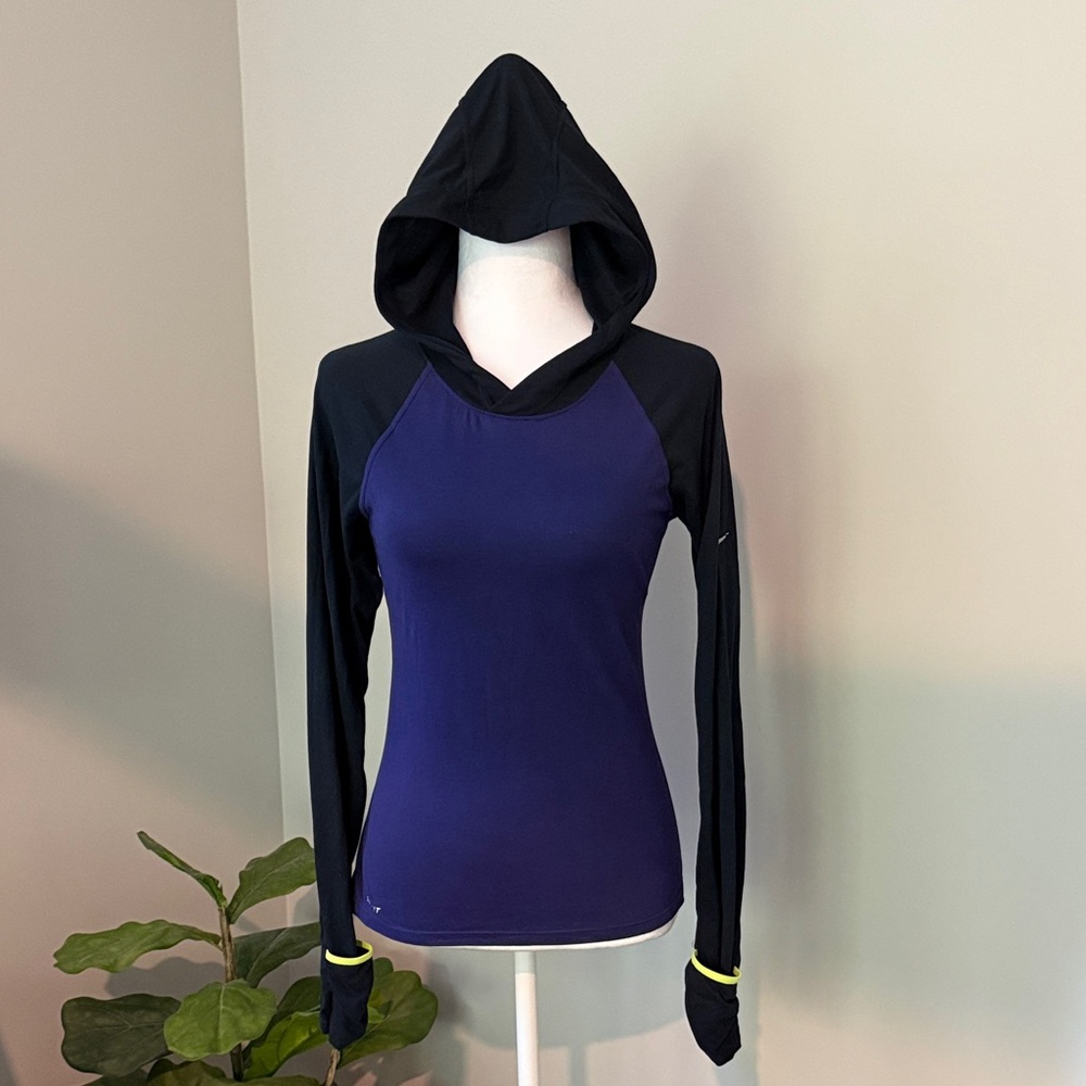 Nike Run Hooded T-Shirt XS